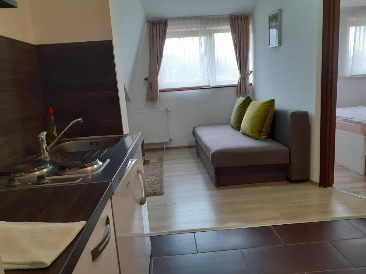 House Josipa Hotel Rakovica Eksteriør billede