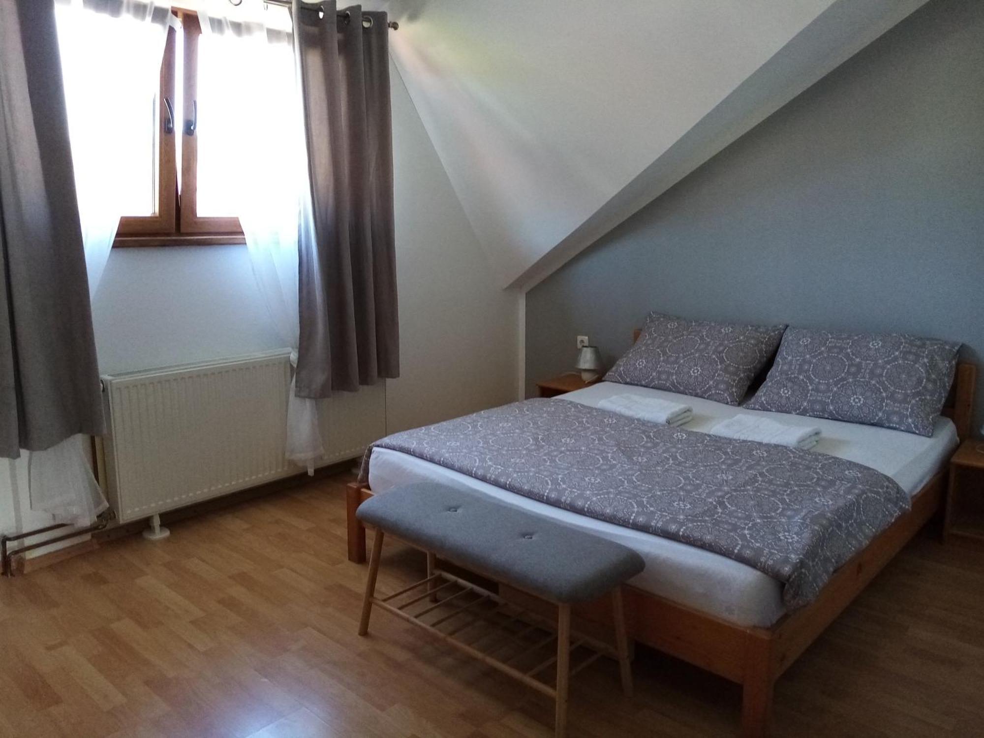 House Josipa Hotel Rakovica Eksteriør billede